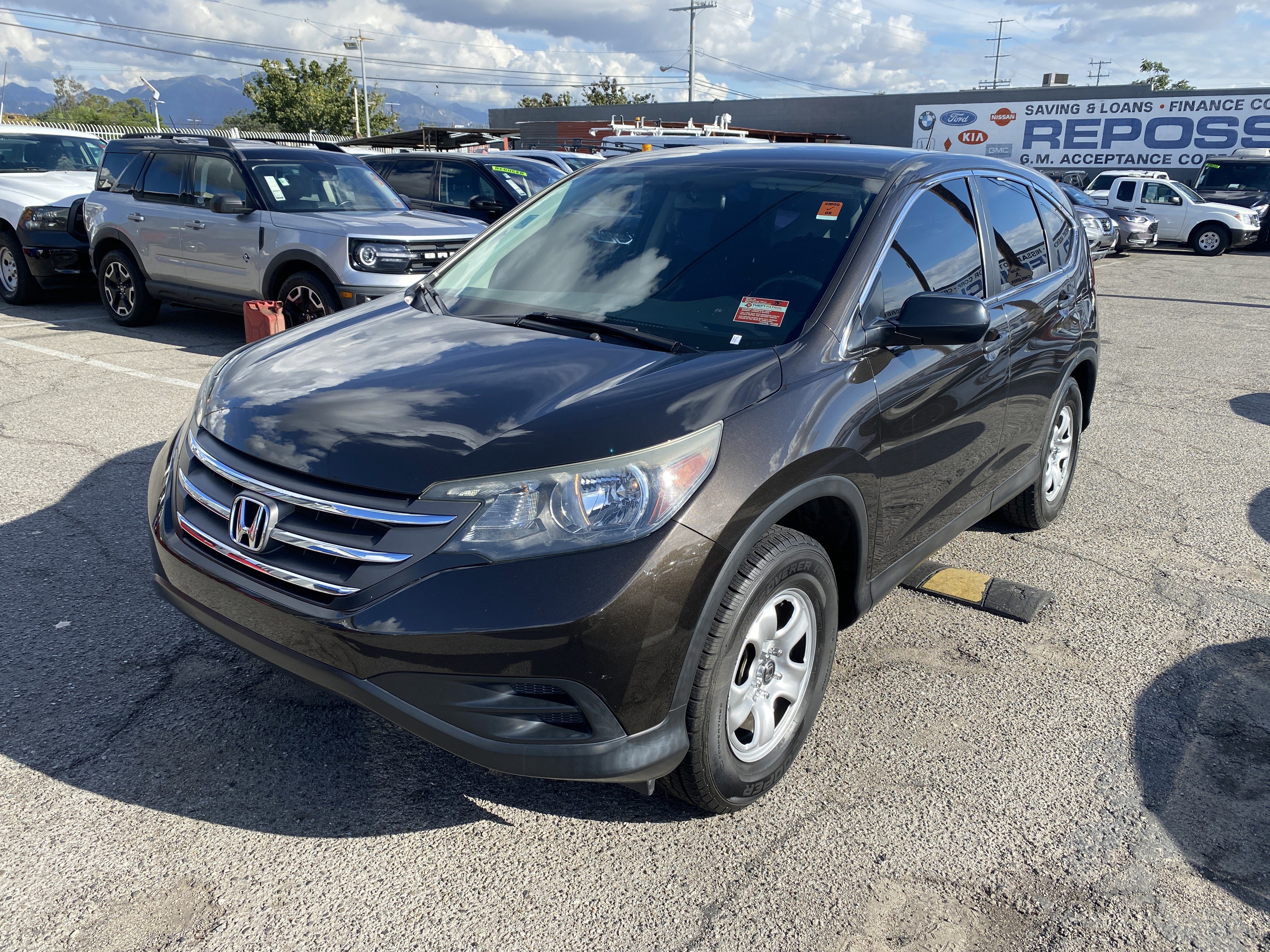 Used 2014 Honda CR-V LX image 2
