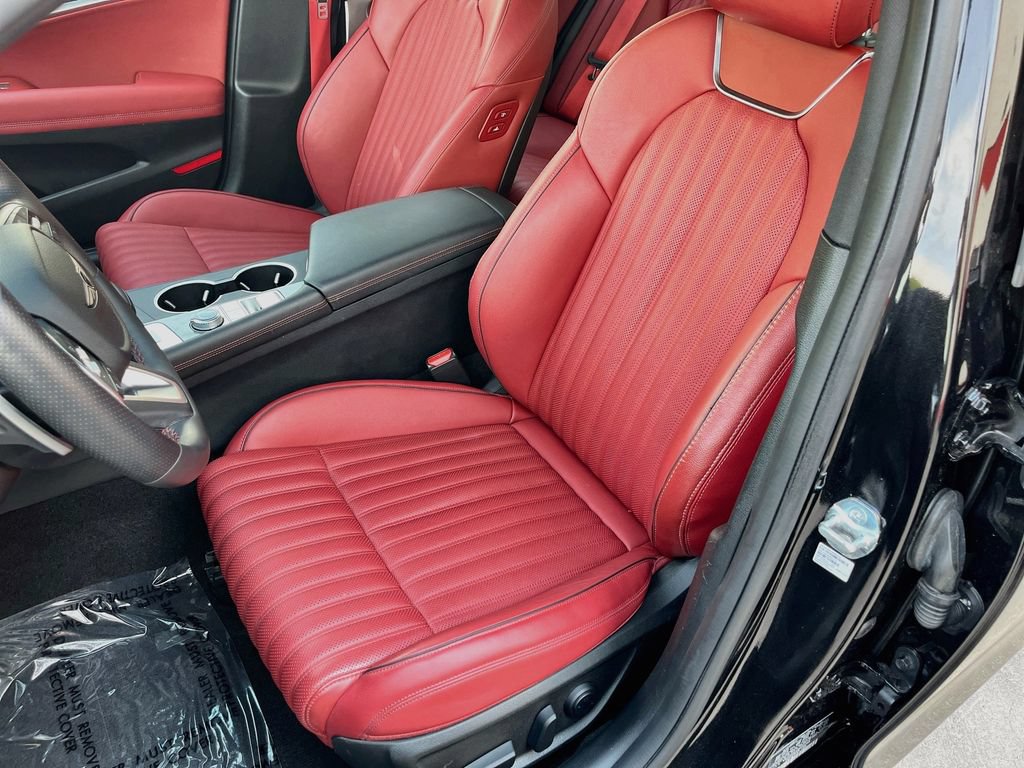 Used 2025 Genesis G70 2.5T w/ Sport Prestige Package AWD/4WD image 20