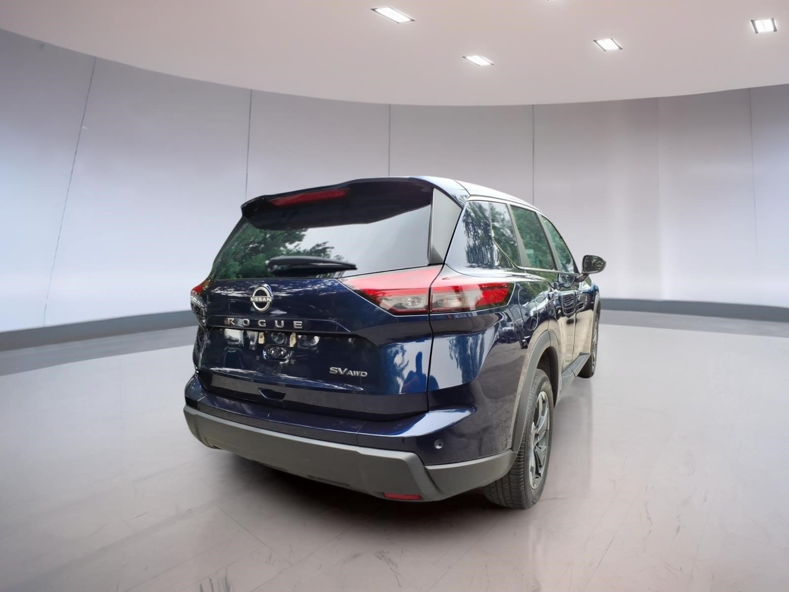 Used 2024 Nissan Rogue SV AWD/4WD image 4