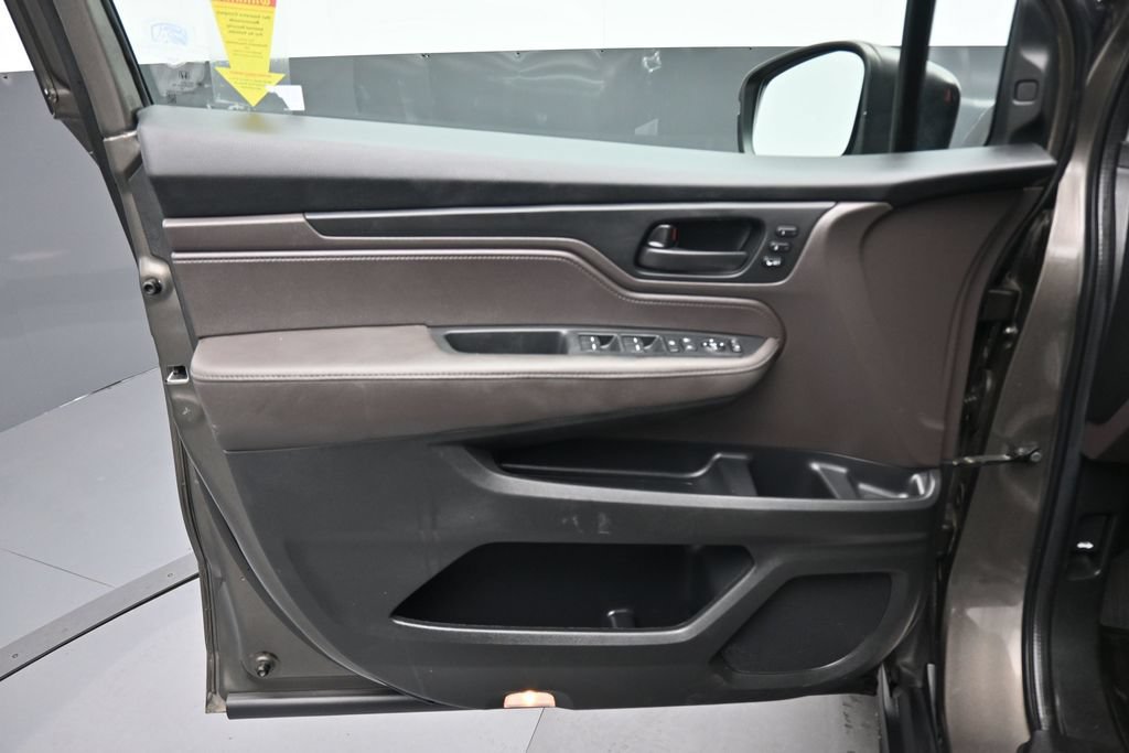 Used 2023 Honda Odyssey EX-L image 9