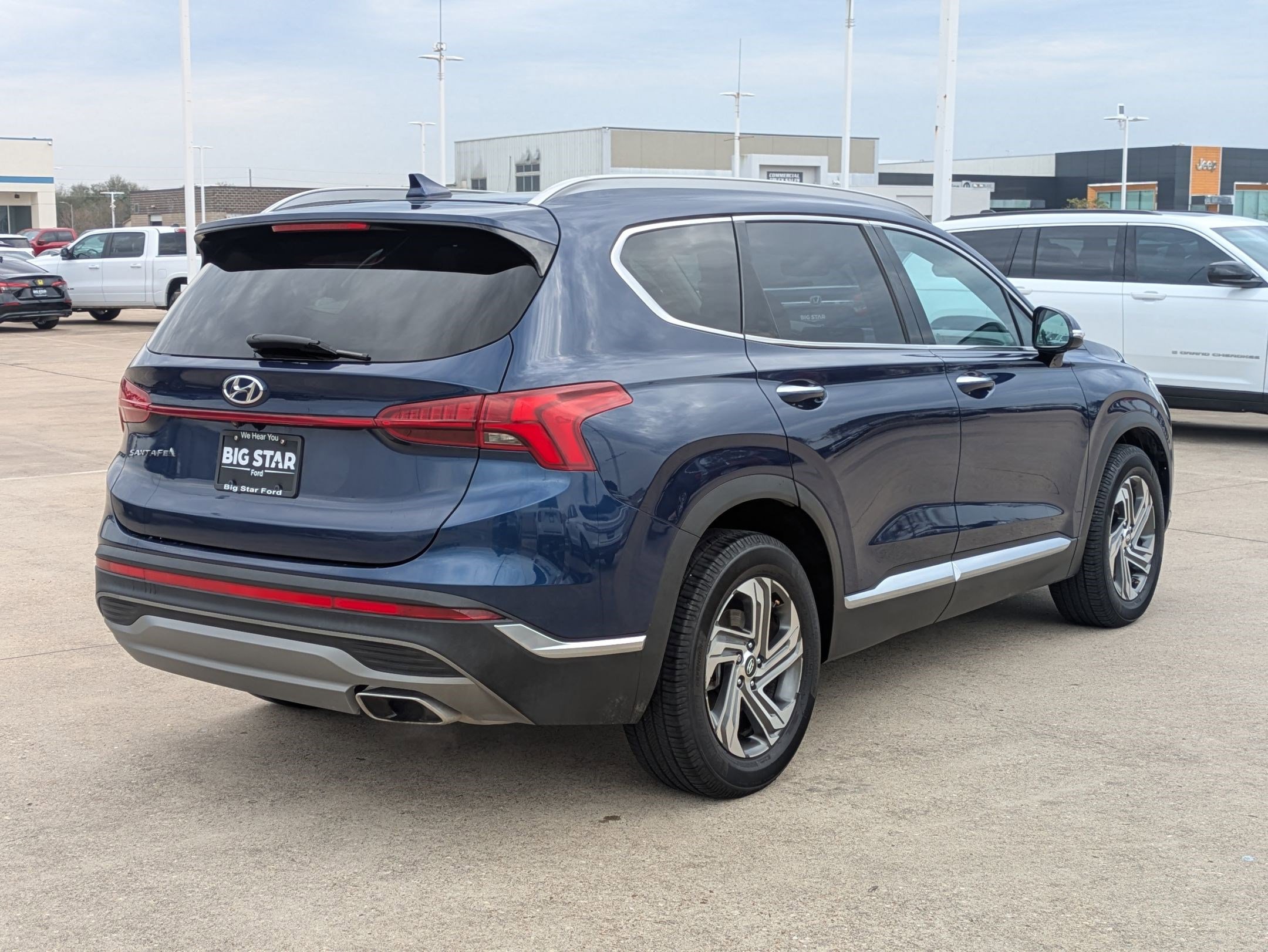 Used 2021 Hyundai Santa Fe SEL w/ Convenience + Premium Package image 3