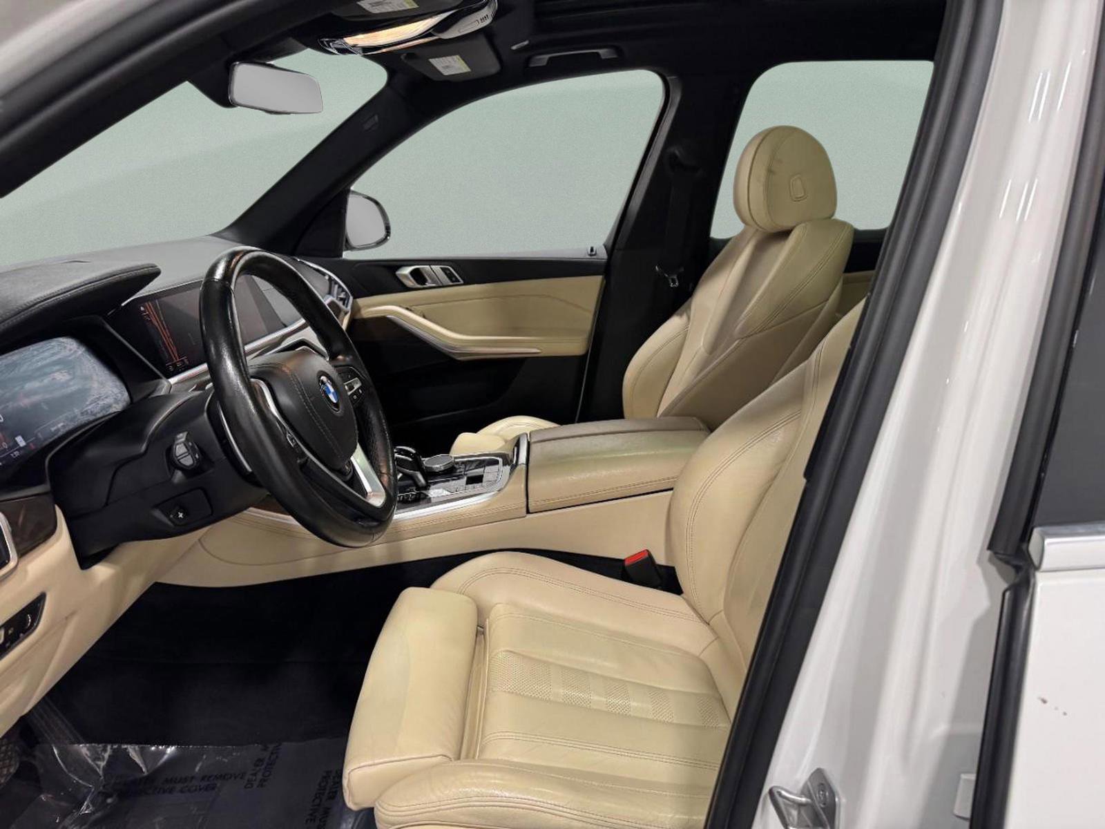 Used 2022 BMW X5 xDrive40i w/ Parking Assistance Package image 27