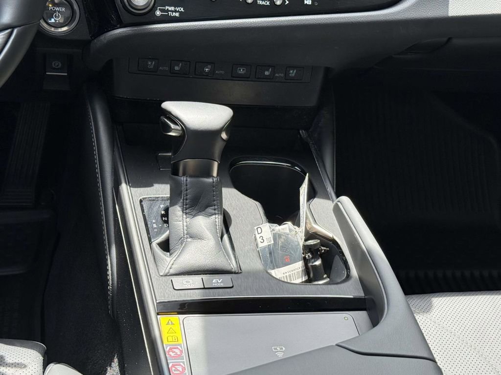 Used 2025 Lexus ES 300h w/ Technology Package FWD image 19