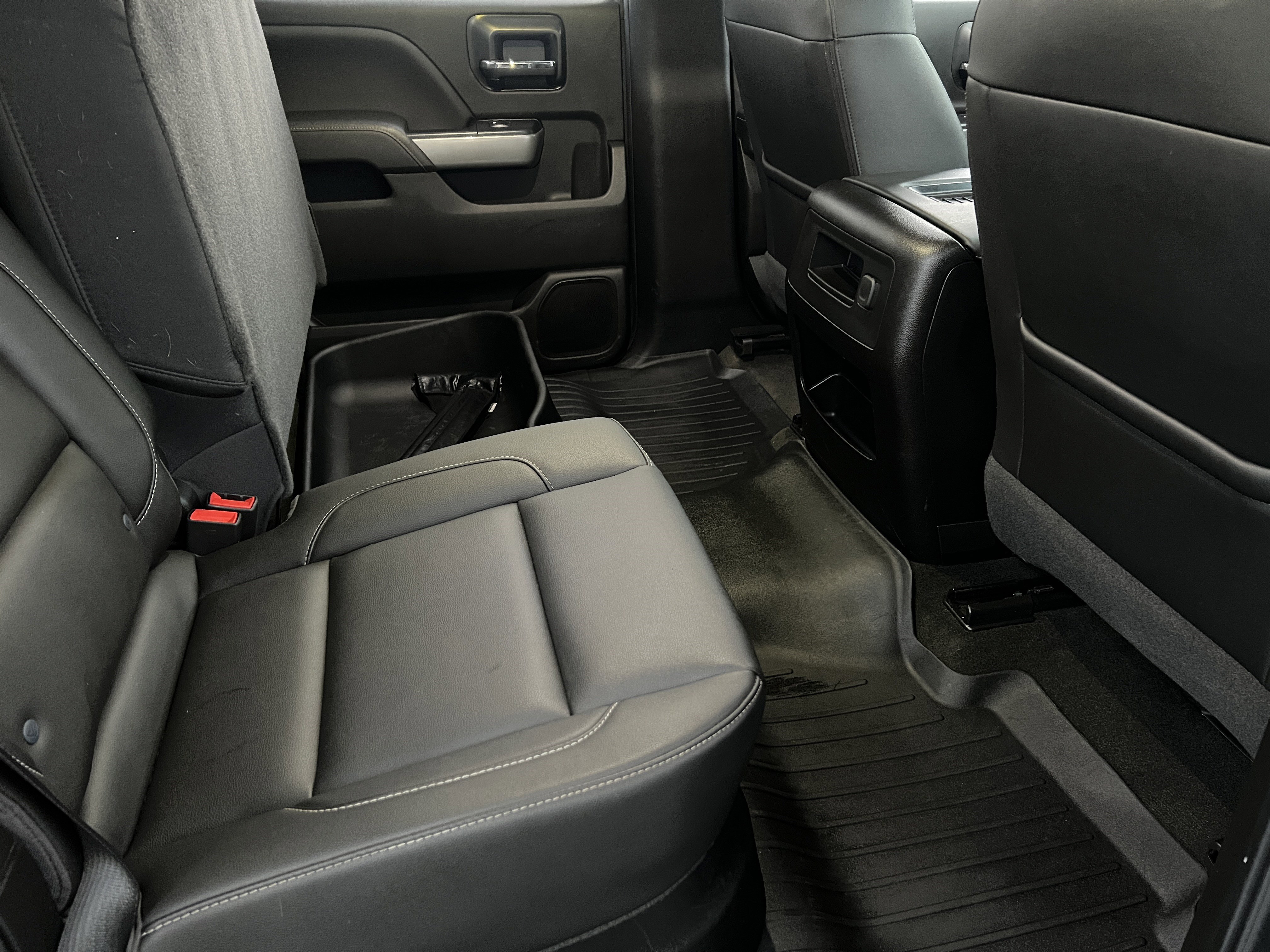 Used 2018 Chevrolet Silverado 3500 LTZ image 22