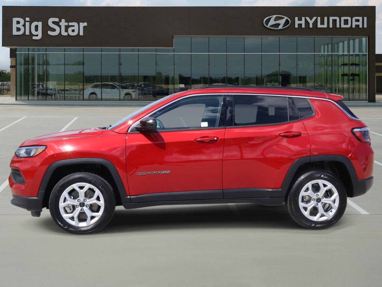 Used 2026 Jeep Compass Latitude AWD/4WD image 2
