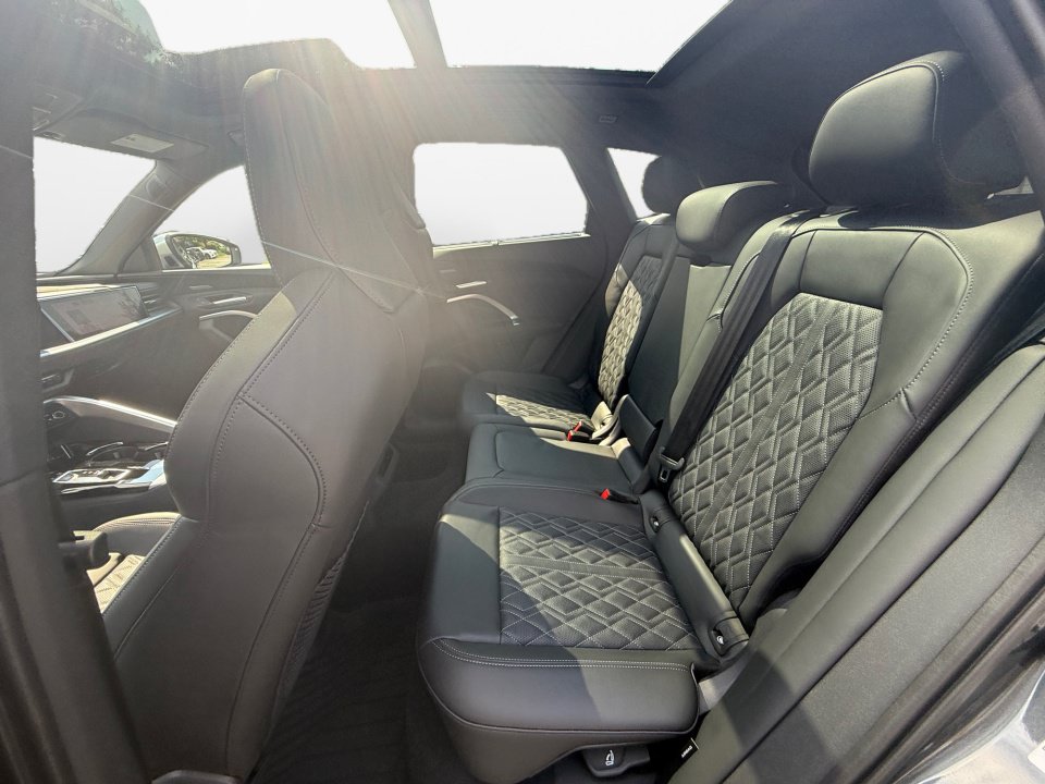 New 2026 Audi SQ5 Premium Plus AWD/4WD image 13