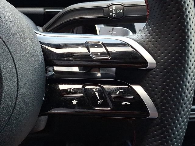 Used 2025 Mercedes-Benz GLA 250 4MATIC image 24