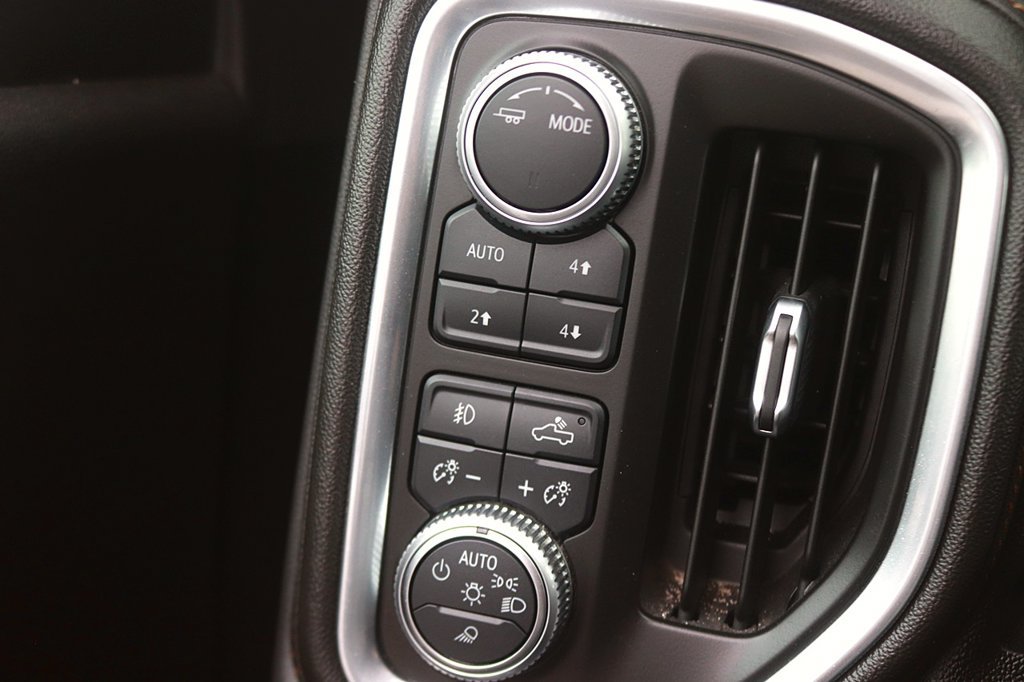 Used 2020 GMC Sierra 1500 AT4 w/ AT4 Premium Package AWD/4WD image 26