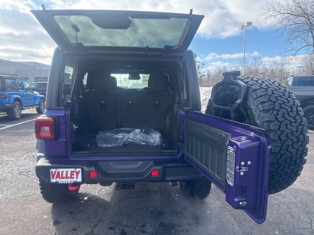 New 2026 Jeep Wrangler Rubicon w/ Xtreme 35 Tire Package image 38