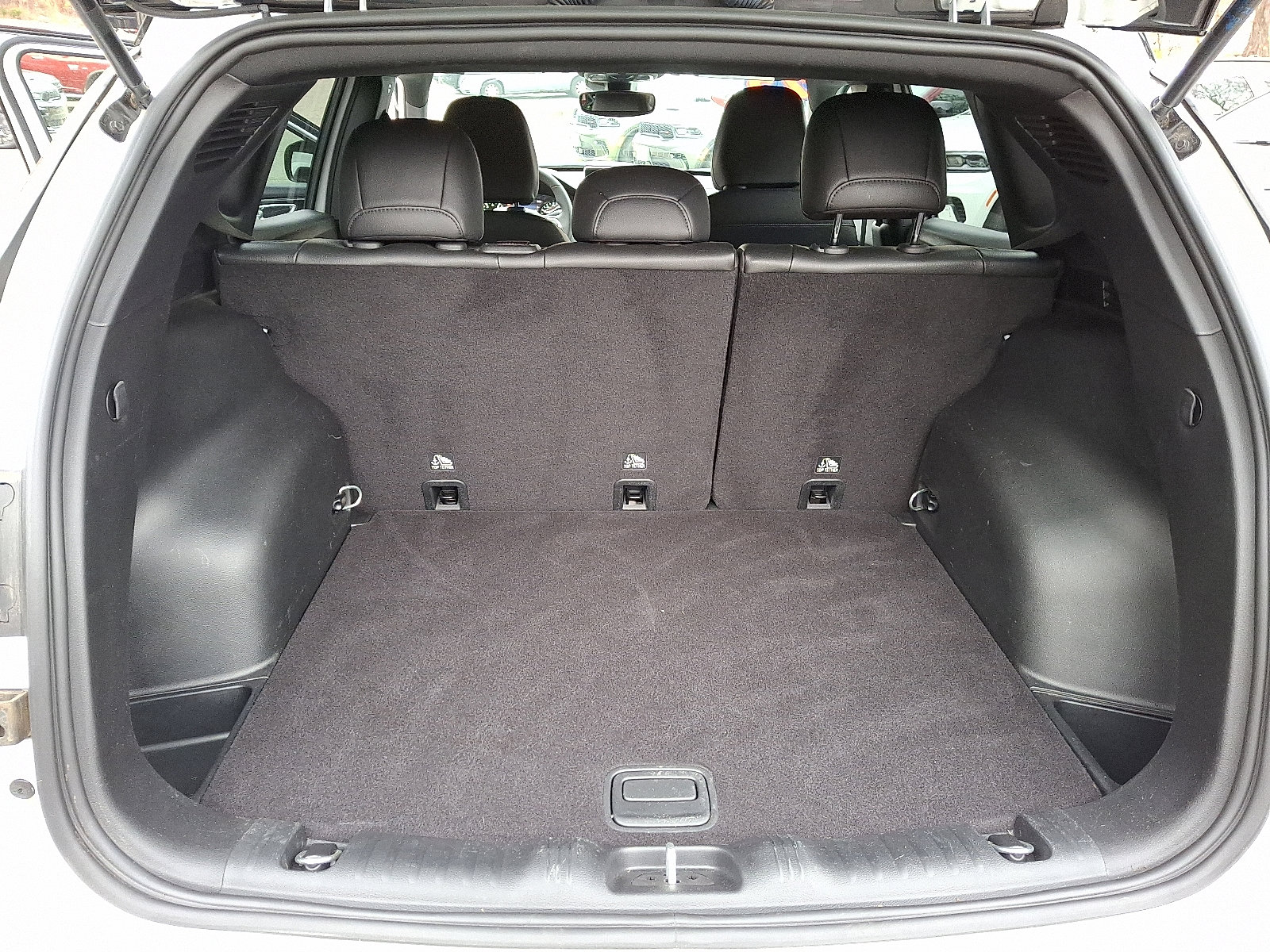 Certified 2023 Jeep Compass Limited image 28