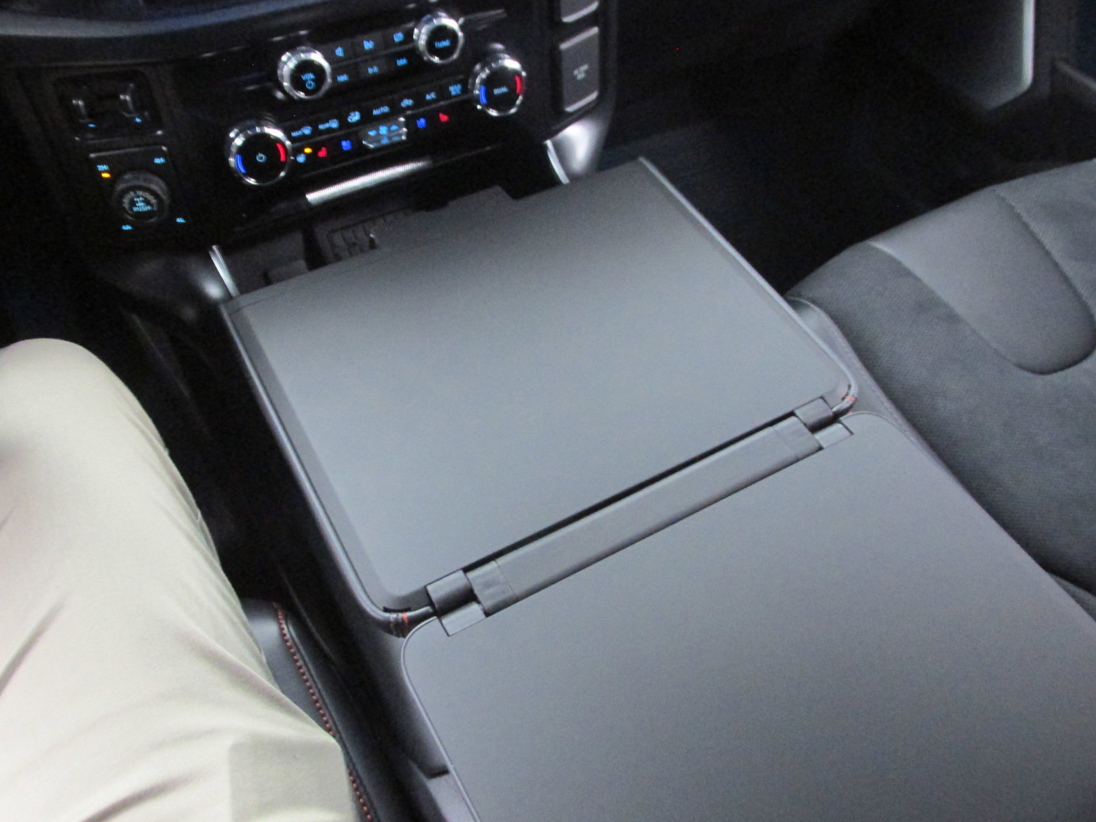 New 2024 Ford F150 Raptor AWD/4WD image 36