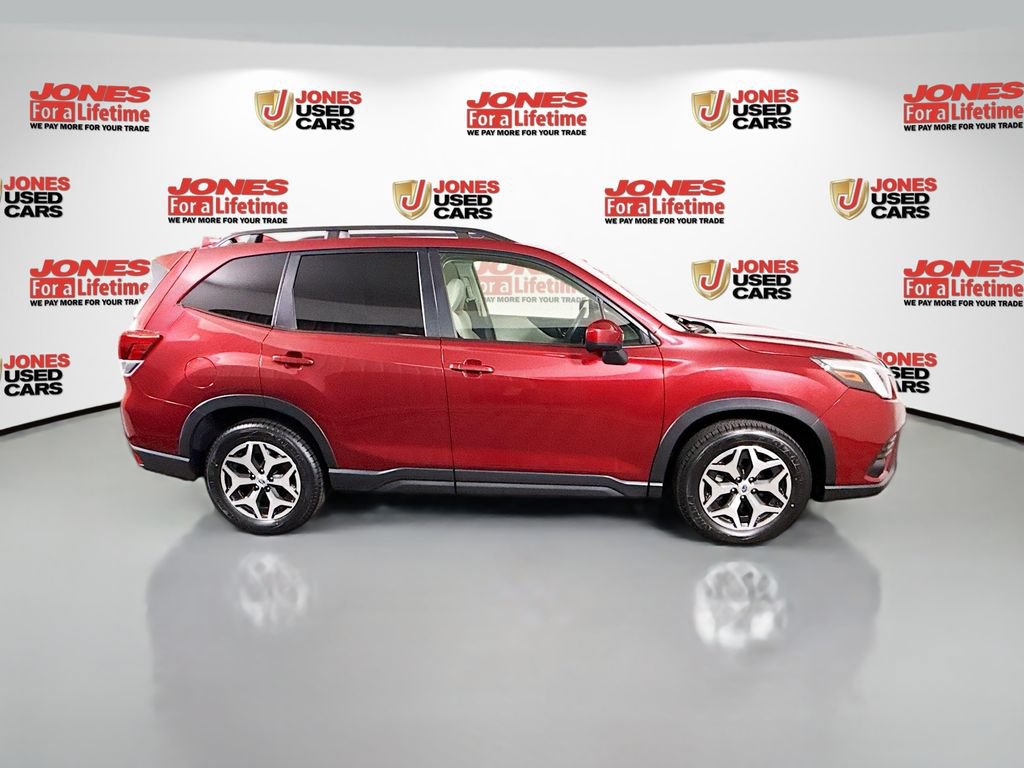 Certified 2022 Subaru Forester Premium AWD/4WD image 18