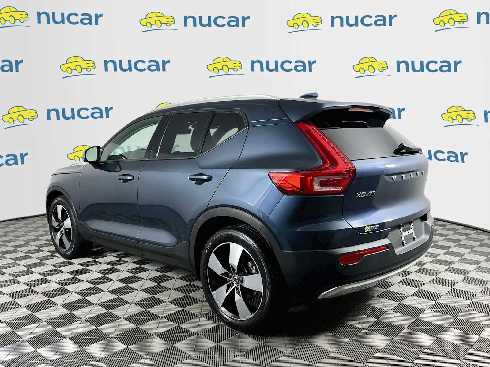 Used 2021 Volvo XC40 T5 Momentum w/ Protection Package Premier AWD/4WD image 5