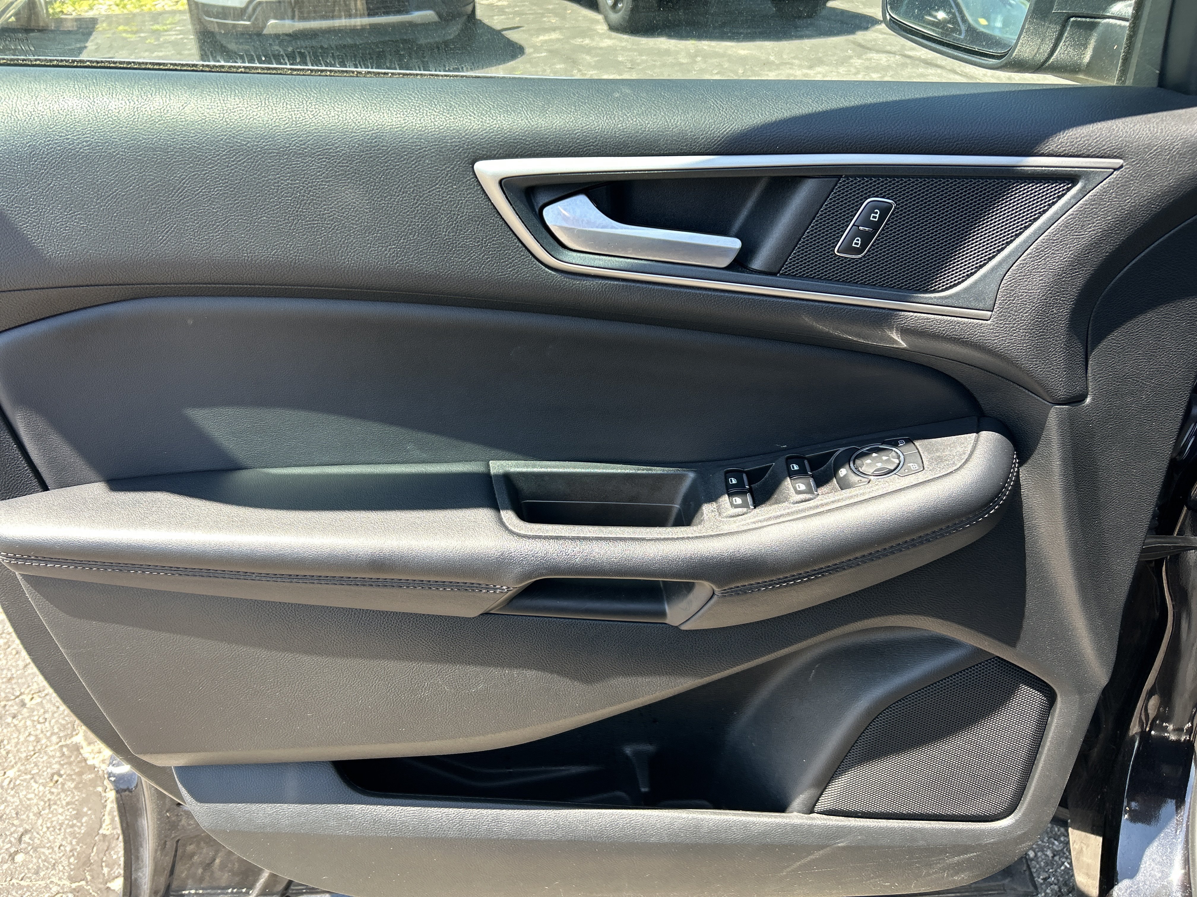 Used 2024 Ford Edge SEL w/ Convenience Package AWD/4WD image 12