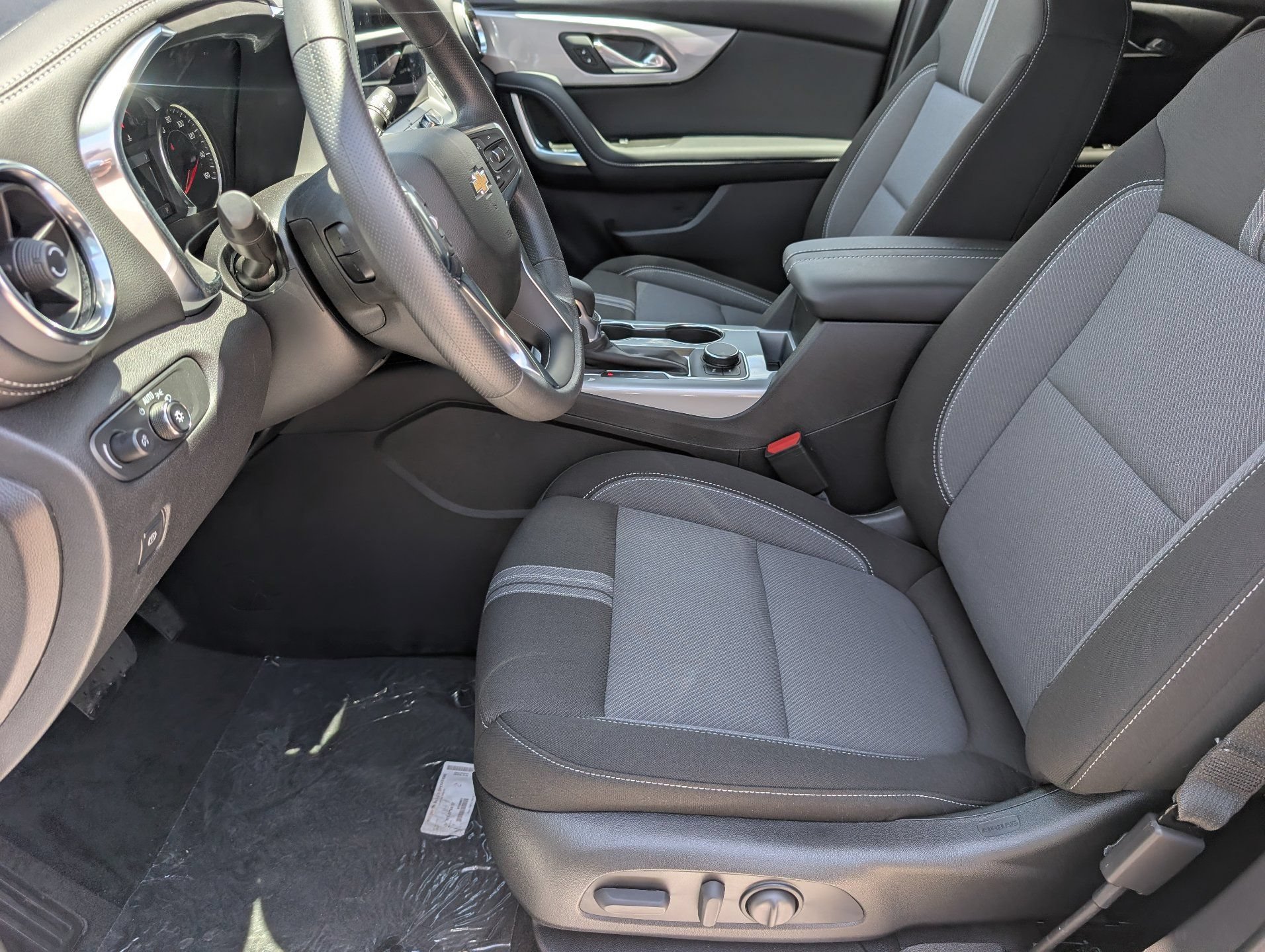 New 2026 Chevrolet Blazer LT FWD image 17