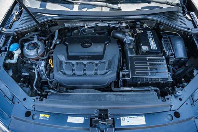 Used 2018 Volkswagen Tiguan SE image 17