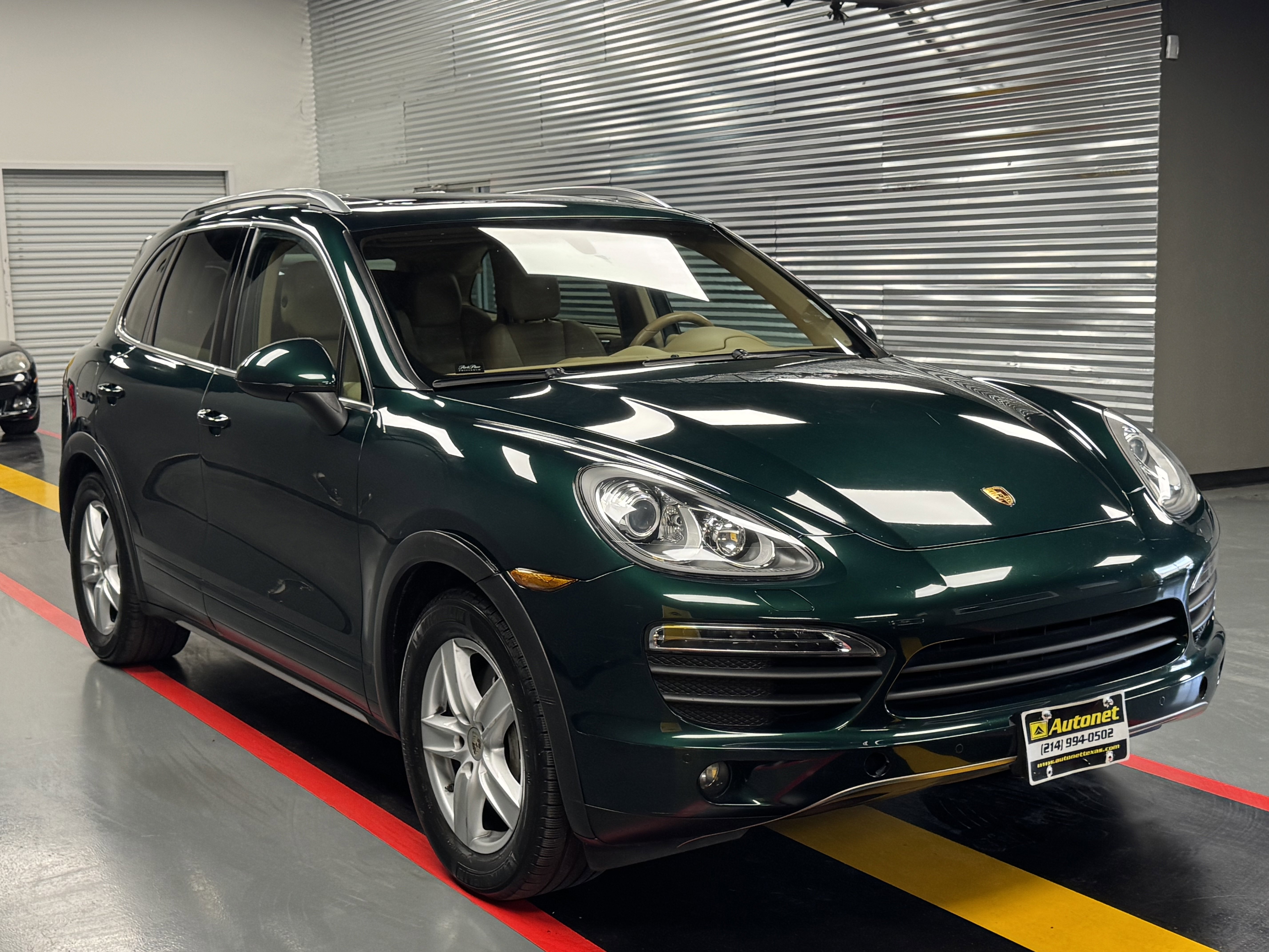 Used 2012 Porsche Cayenne S AWD/4WD image 5