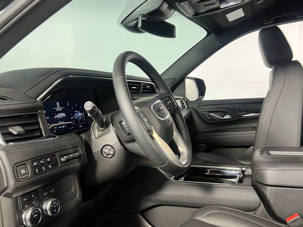 Used 2024 GMC Yukon XL Denali image 23