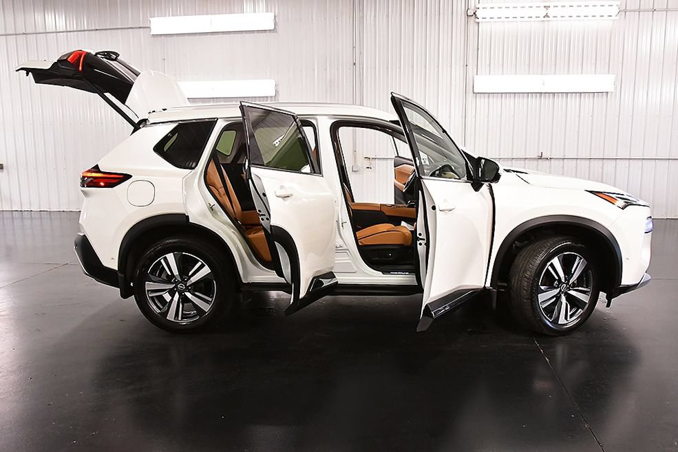 Used 2023 Nissan Rogue Platinum w/ Platinum Premium Package AWD/4WD image 31
