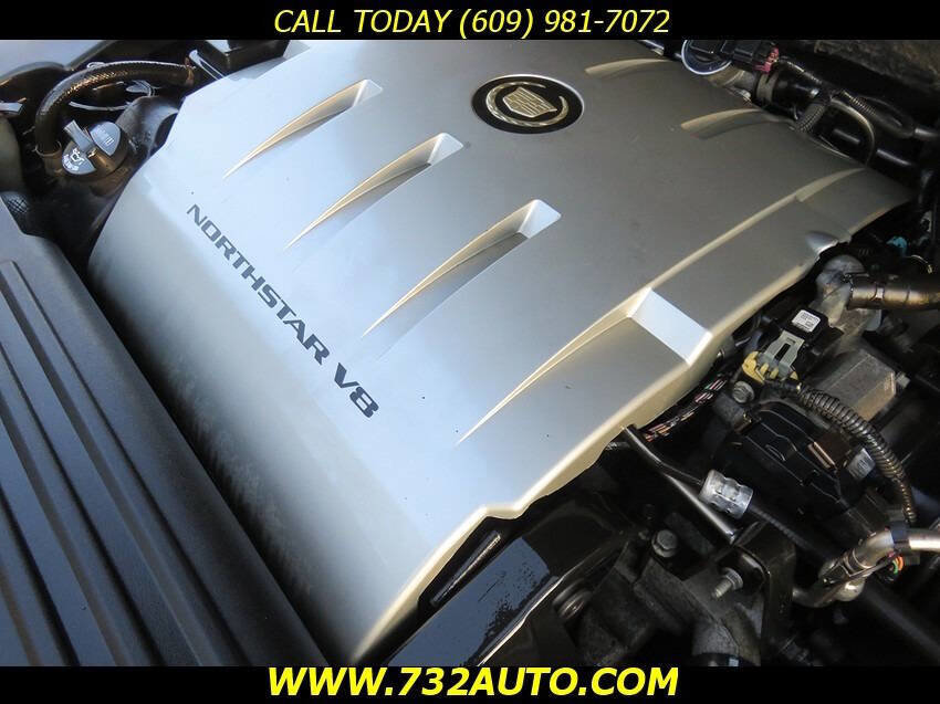 Used 2009 Cadillac DTS w/ Sun And Sound Package FWD image 35