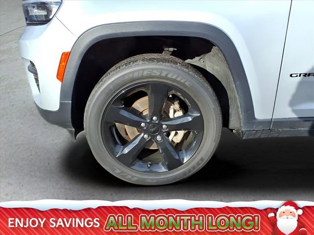 Used 2022 Jeep Grand Cherokee Altitude image 13