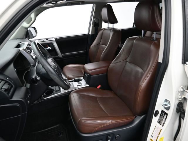 Used 2016 Toyota 4Runner SR5 image 10