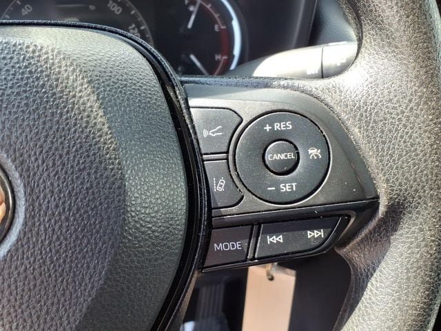 Used 2023 Toyota RAV4 LE FWD image 22