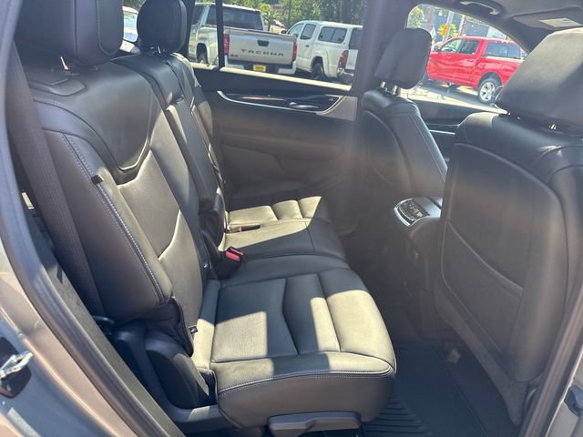 Used 2023 Cadillac XT6 Premium Luxury AWD/4WD image 10