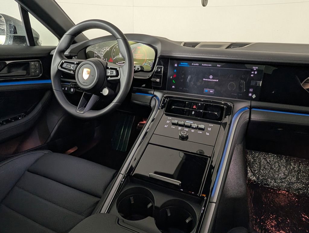 New 2026 Porsche Panamera RWD image 22