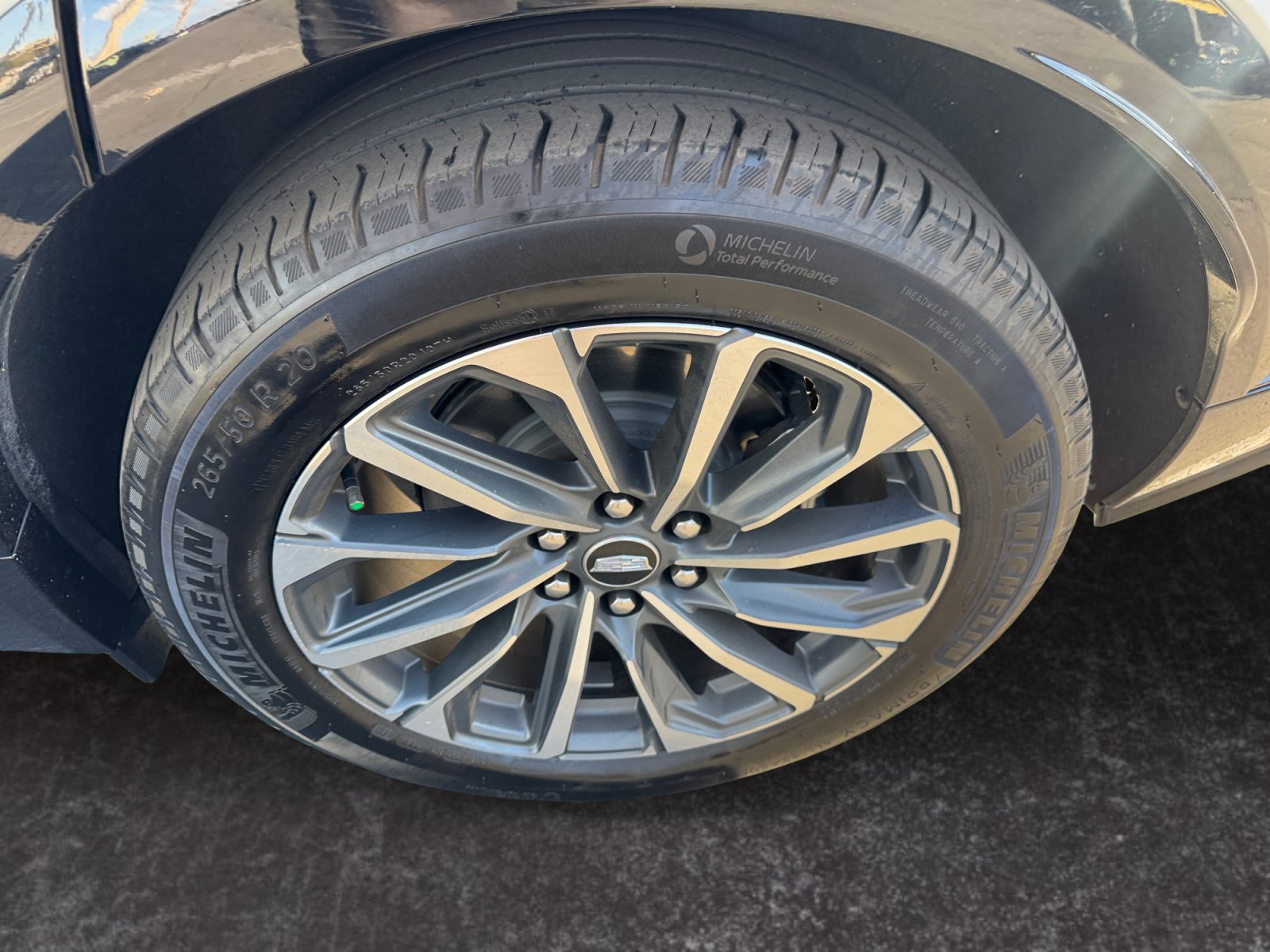 Used 2024 Cadillac Lyriq Sport RWD image 14