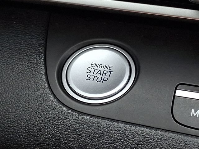 Used 2023 Hyundai Elantra SEL w/ Convenience Package FWD image 23