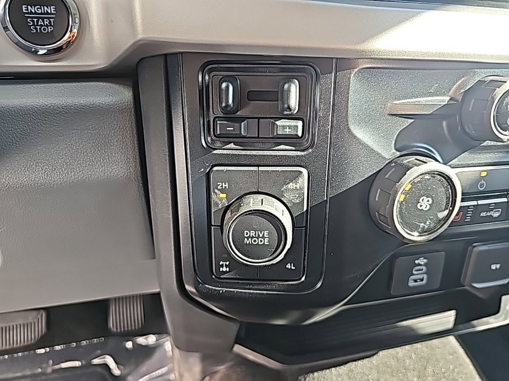 New 2026 Ford F250 XLT w/ XLT Premium Package image 18