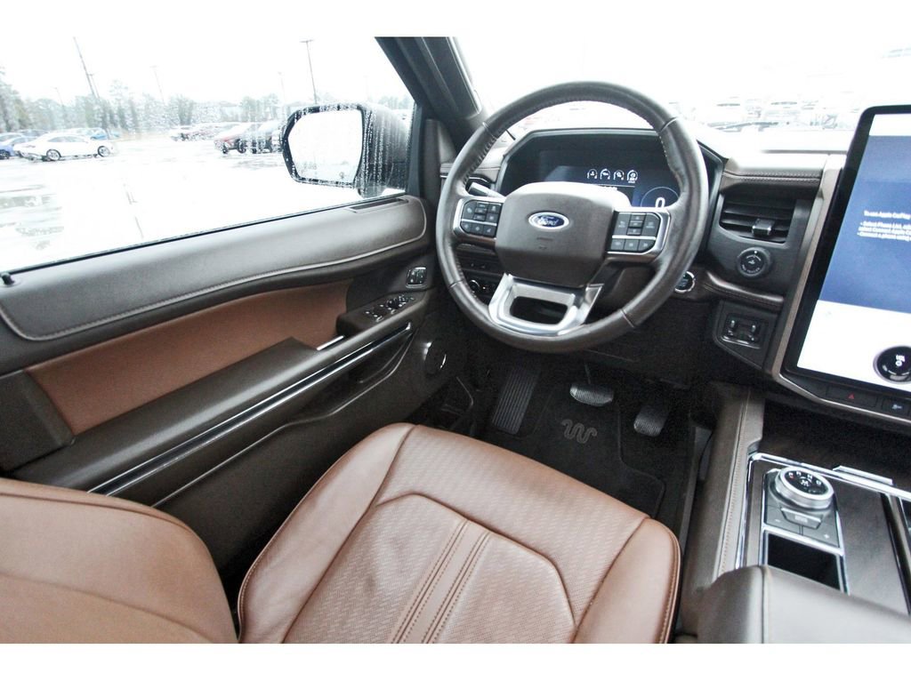 Used 2023 Ford Expedition Max King Ranch image 12