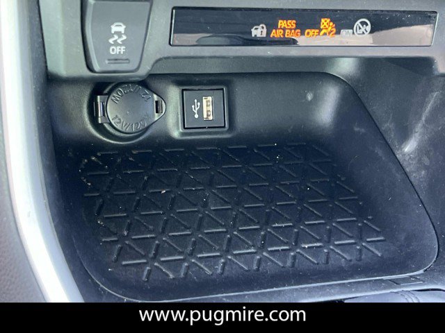 Used 2023 Toyota RAV4 XLE image 33