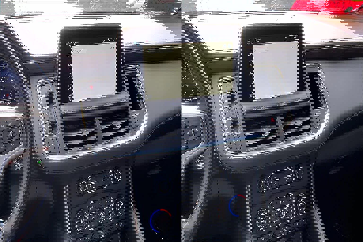 Used 2022 Chevrolet Suburban LT w/ Luxury Package image 7