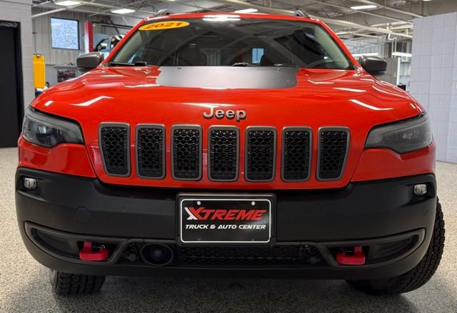 Used 2021 Jeep Cherokee Trailhawk AWD/4WD image 2