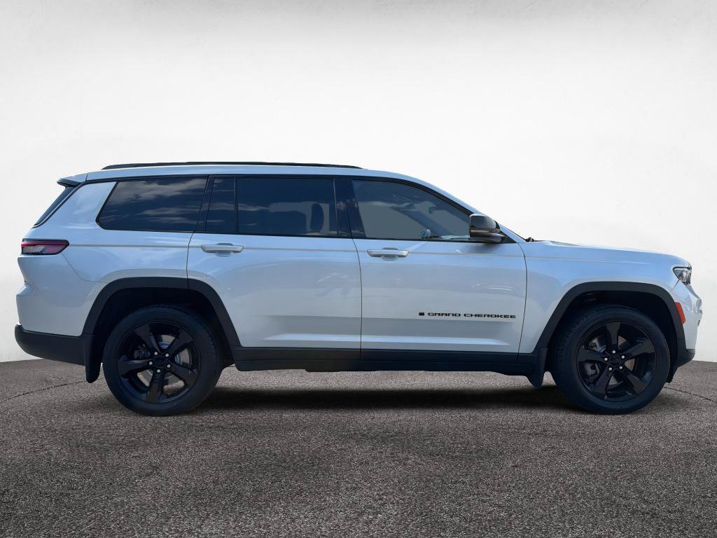 Used 2021 Jeep Grand Cherokee L Laredo AWD/4WD image 8