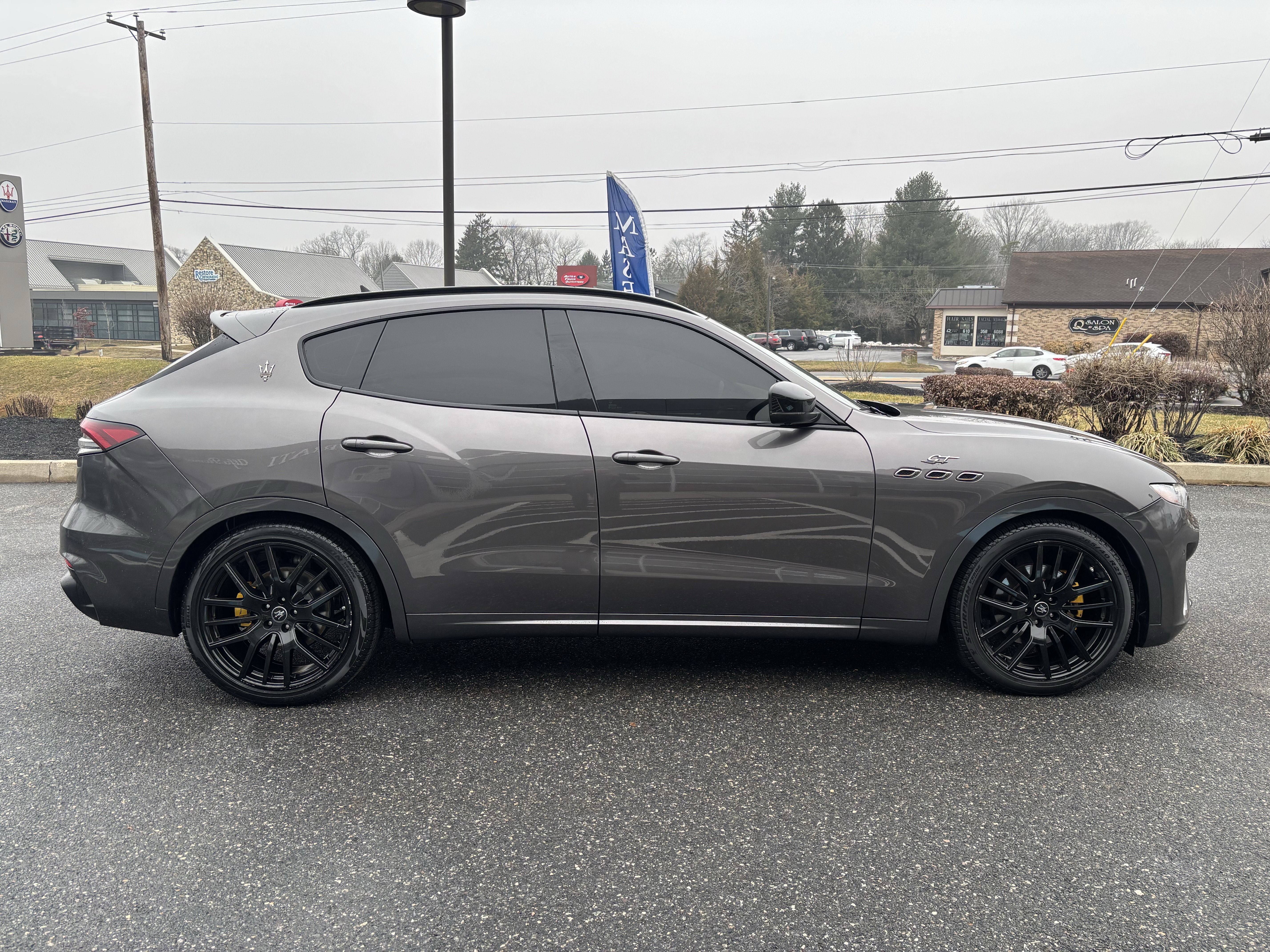 Used 2022 Maserati Levante GT AWD/4WD image 6