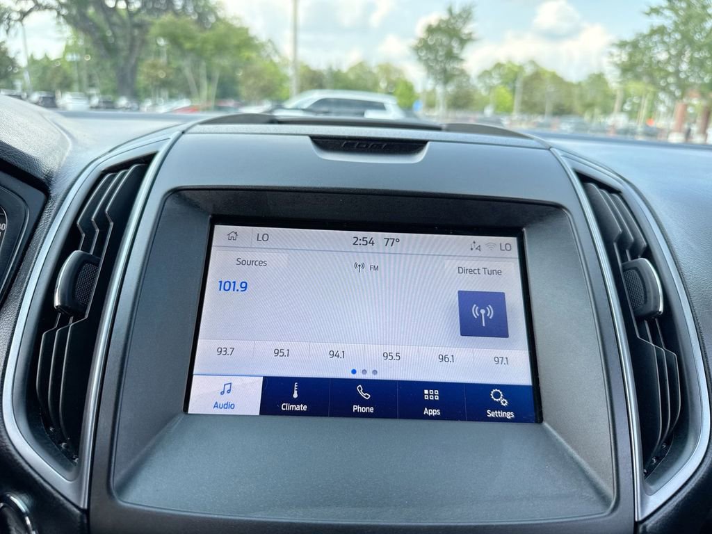 Used 2020 Ford Edge SE FWD image 20