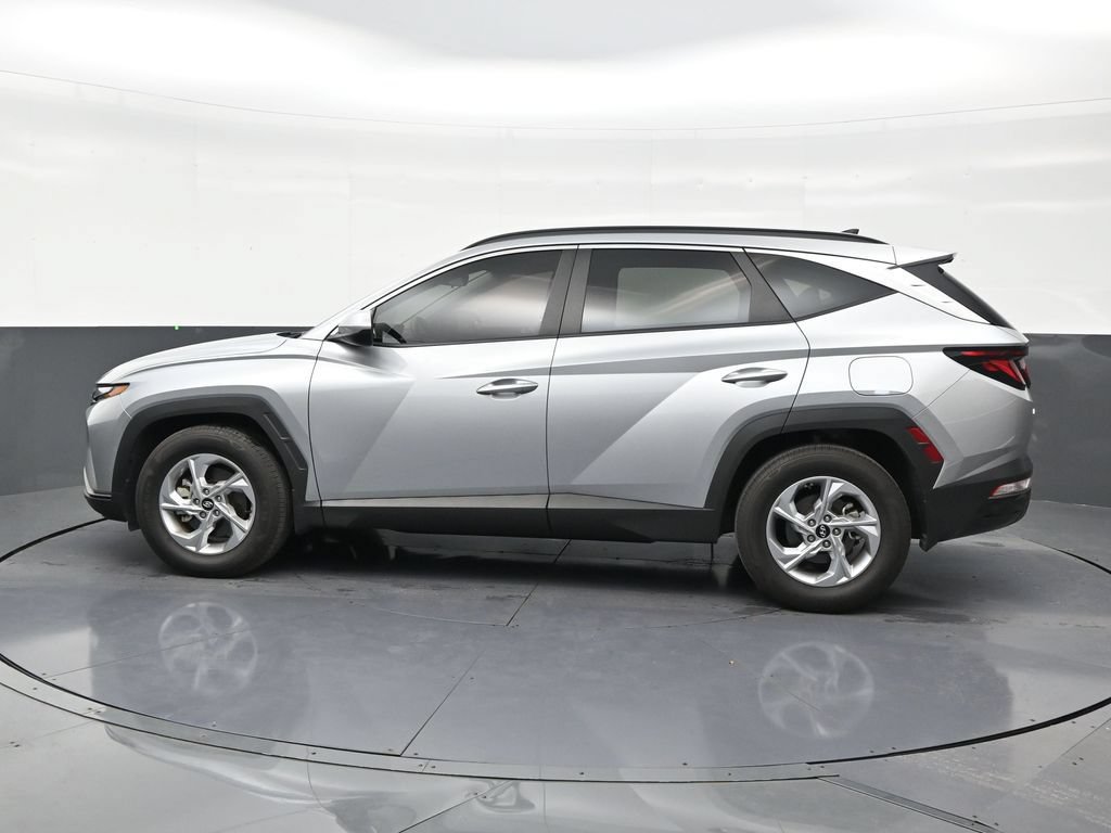 Used 2024 Hyundai Tucson SEL FWD image 2