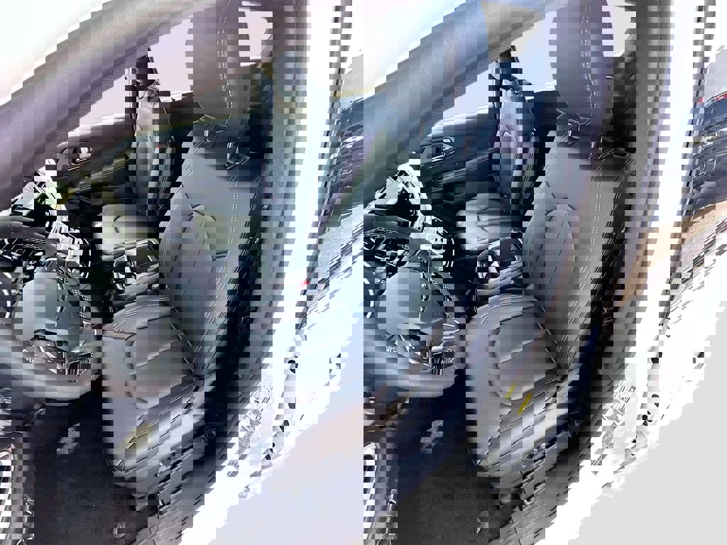 New 2026 Chrysler Voyager LX image 28