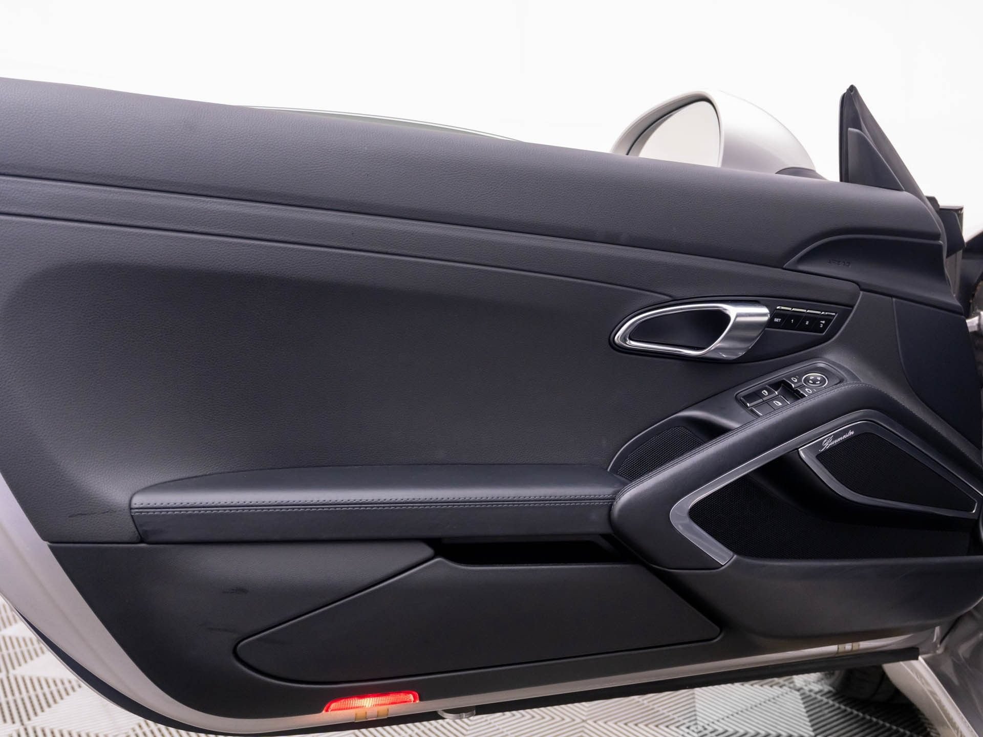 Used 2013 Porsche 911 Carrera RWD image 11