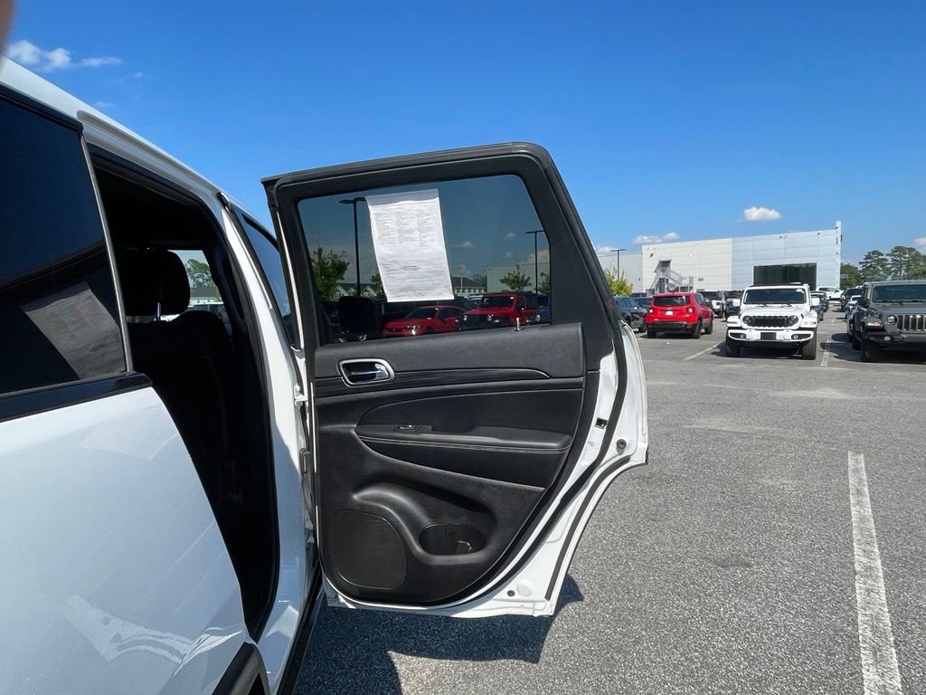 Used 2021 Jeep Grand Cherokee Freedom Edition AWD/4WD image 50