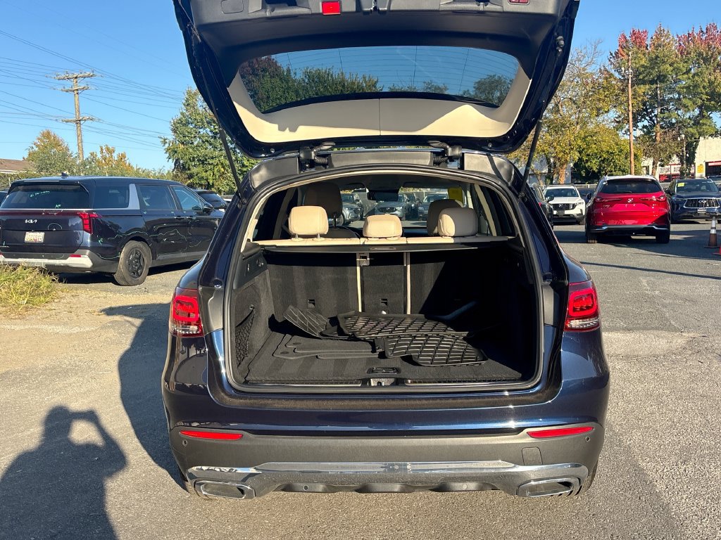 Used 2021 Mercedes-Benz GLC 300 4MATIC image 27
