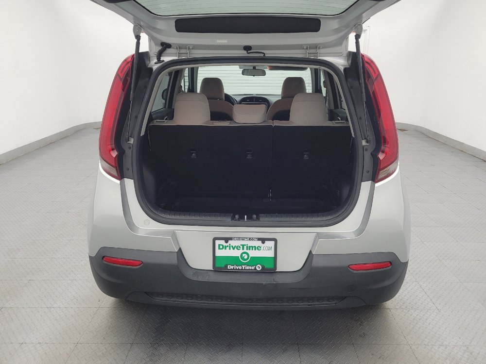Used 2020 Kia Soul LX FWD image 29
