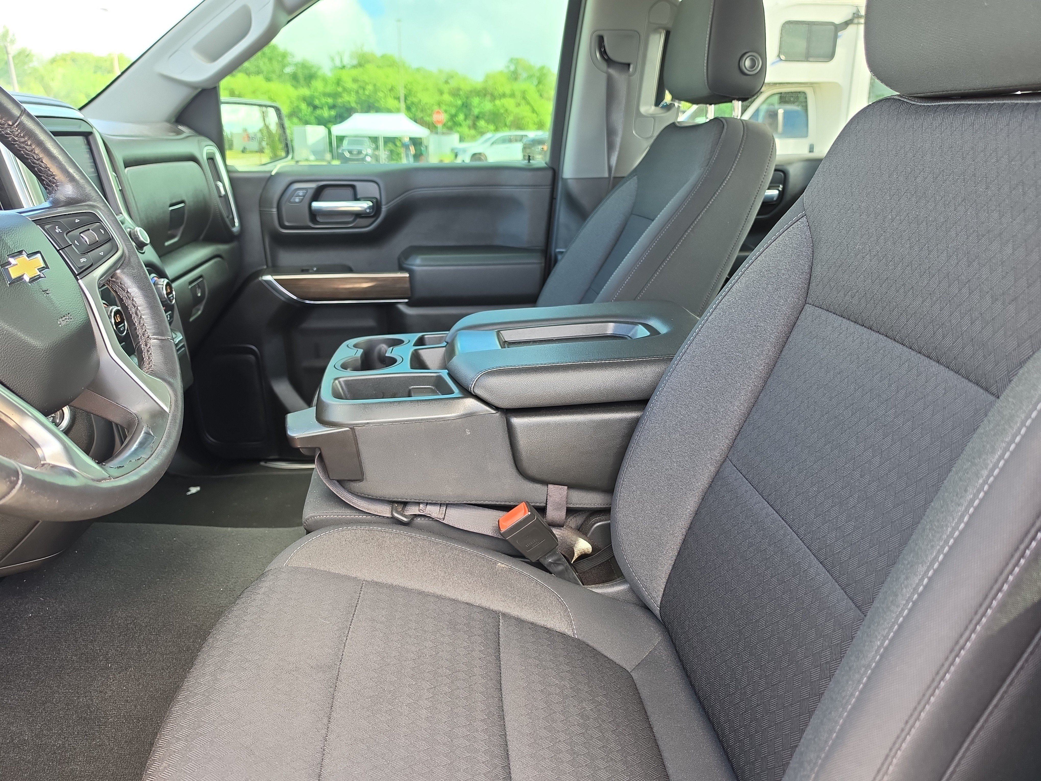 Used 2021 Chevrolet Silverado 1500 LT RWD image 15