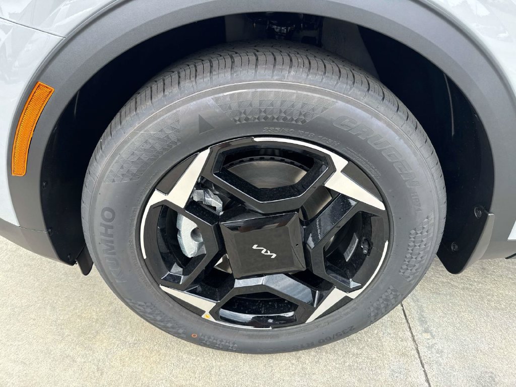 New 2027 Kia Sportage EX FWD image 4