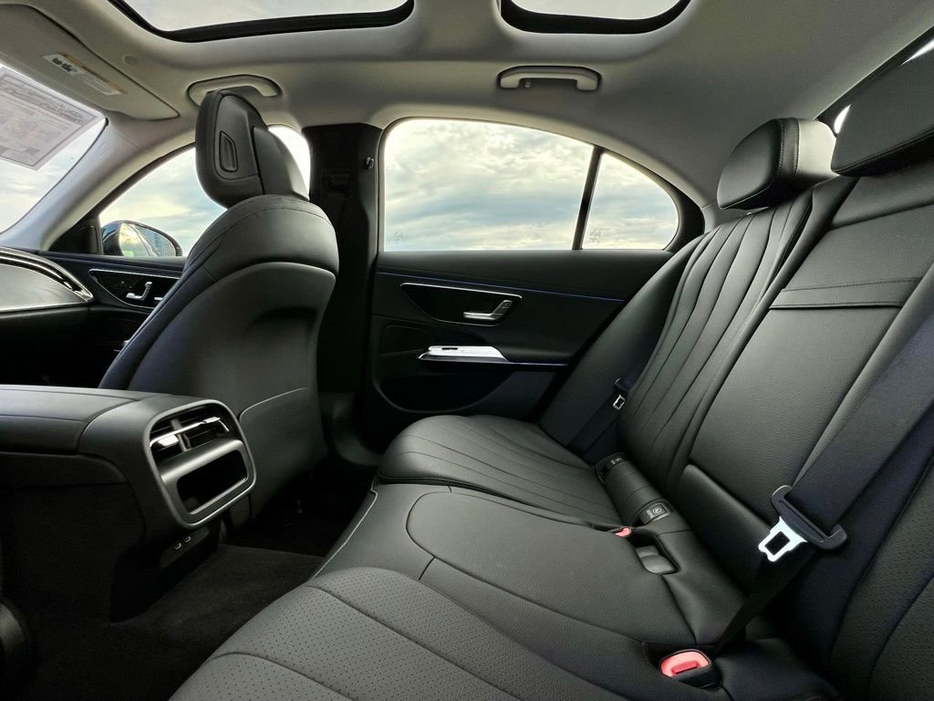 Certified 2025 Mercedes-Benz E 350 4MATIC Sedan image 26