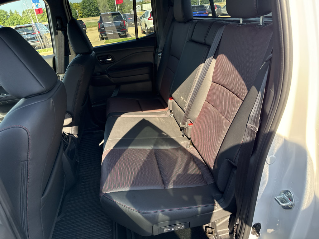 Used 2023 Honda Ridgeline Black Edition image 16