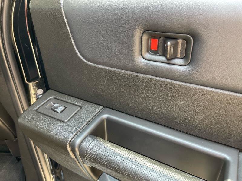 Used 2005 HUMMER H2 w/ Preferred Equipment Group AWD/4WD image 52